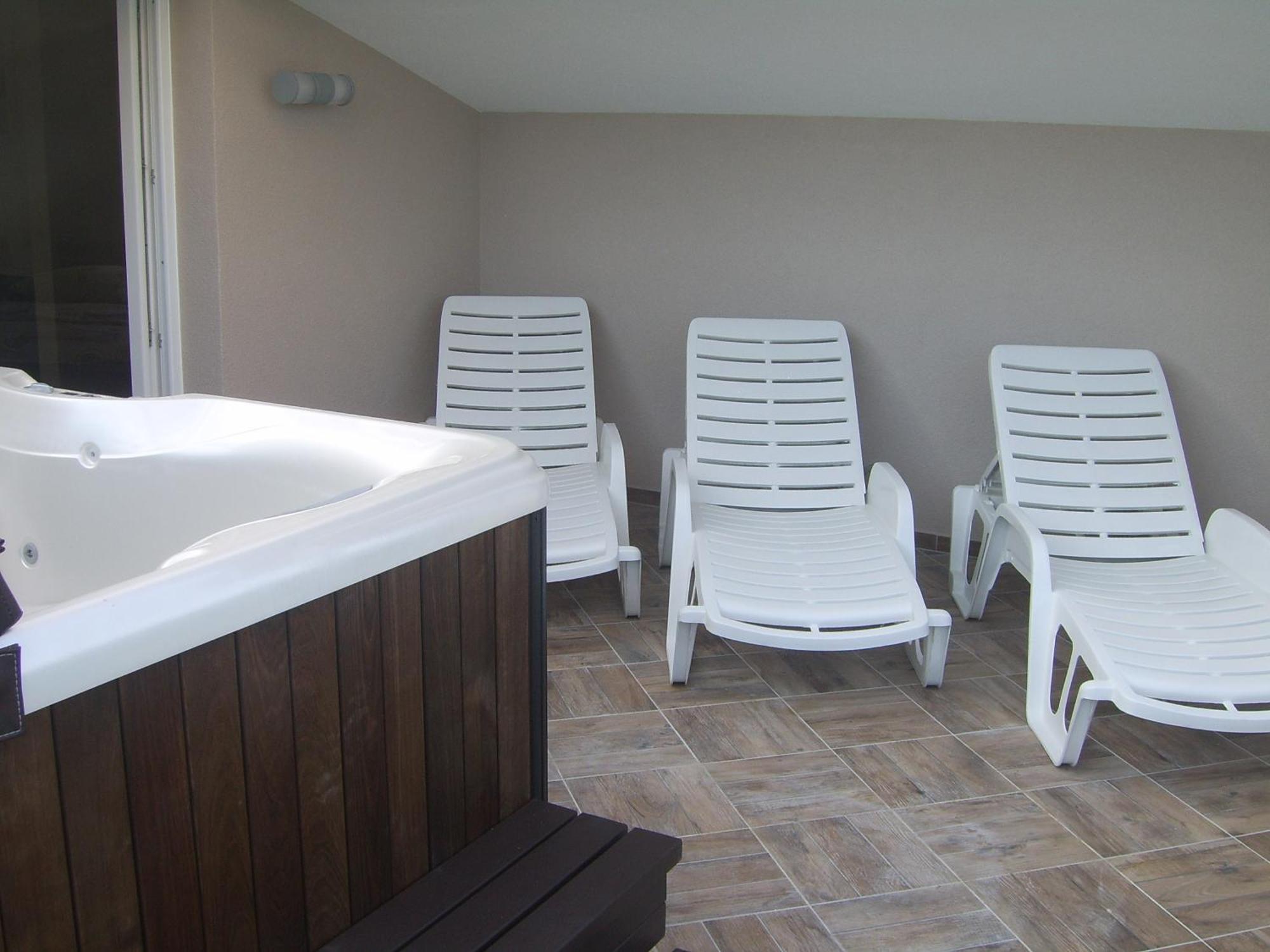 Apartments Villa Erik Рогозница Стая снимка
