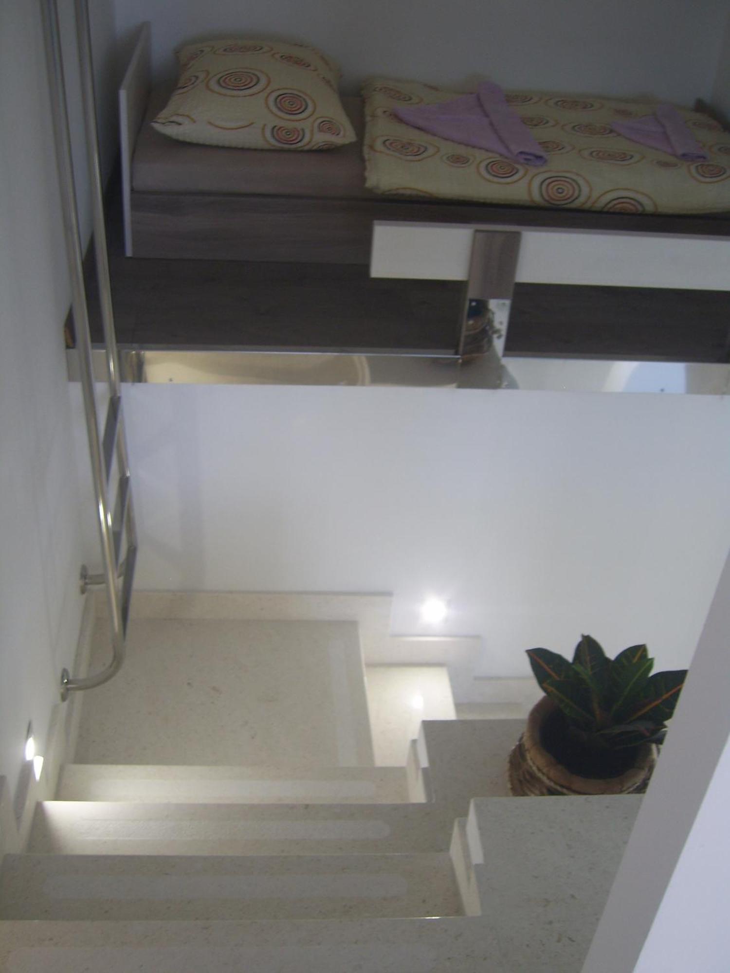Apartments Villa Erik Рогозница Стая снимка