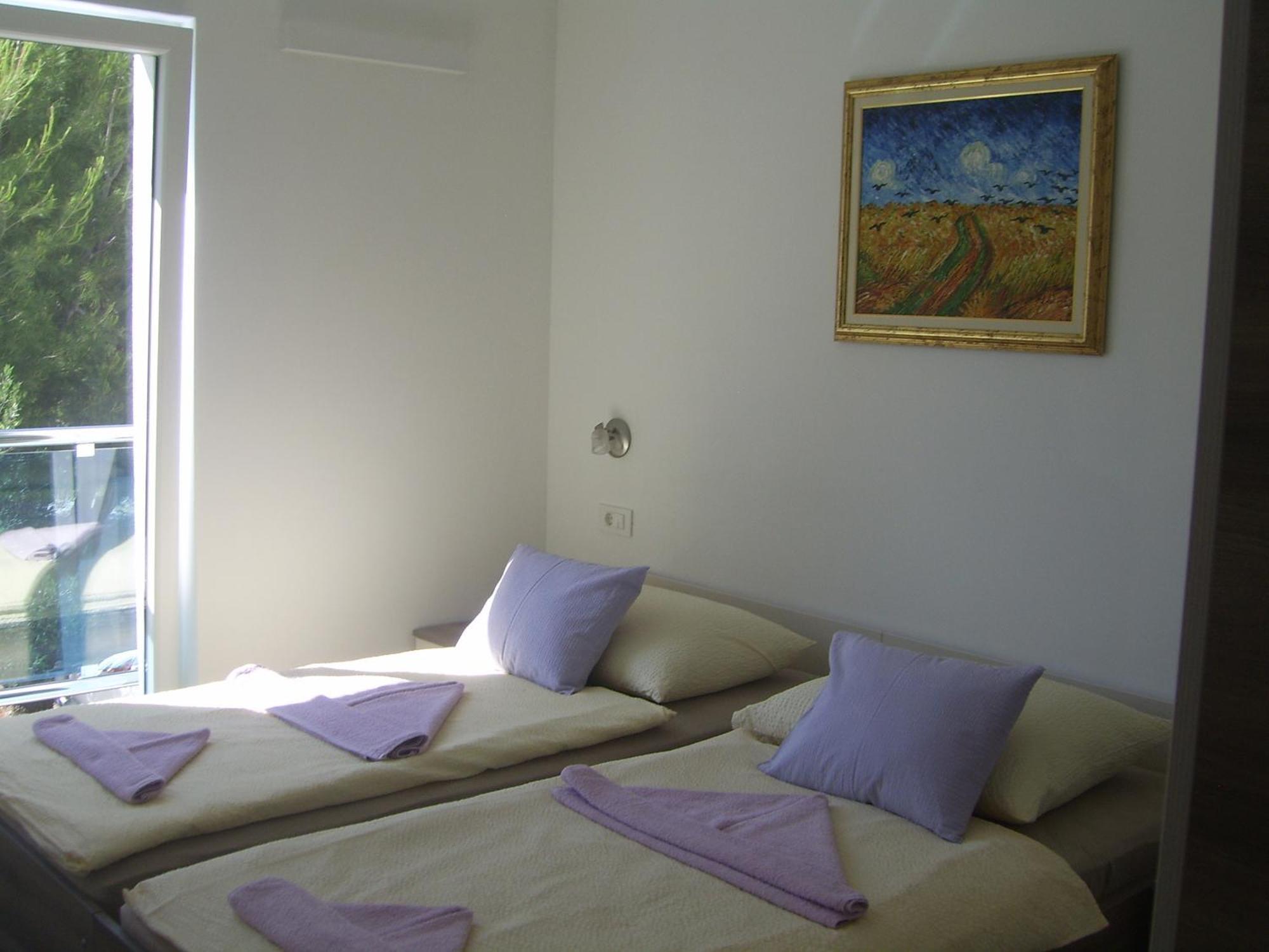 Apartments Villa Erik Рогозница Стая снимка
